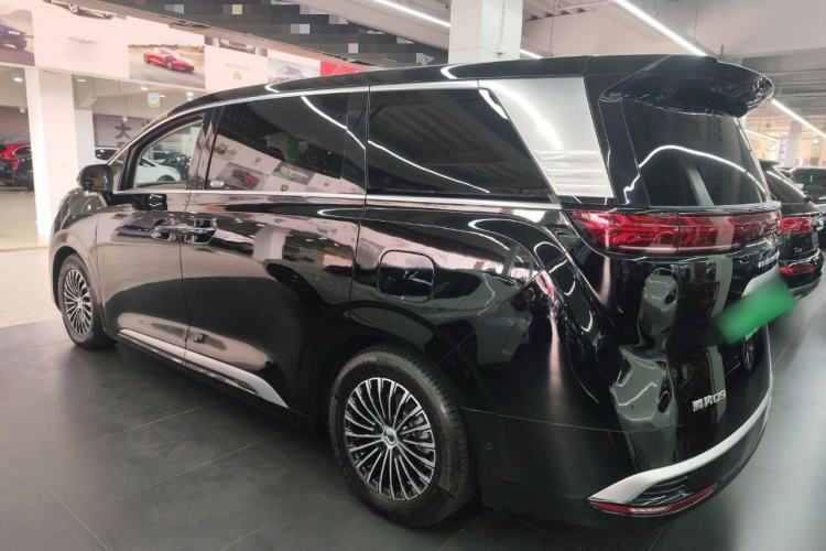 Used Denza D9 2022 DM-i 970 Four-Wheel Drive Flagship Model