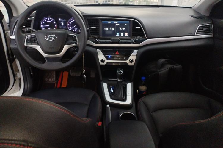 Used Hyundai Elantra 2016 1.6L Automatic ZhiXuan – Elite Version