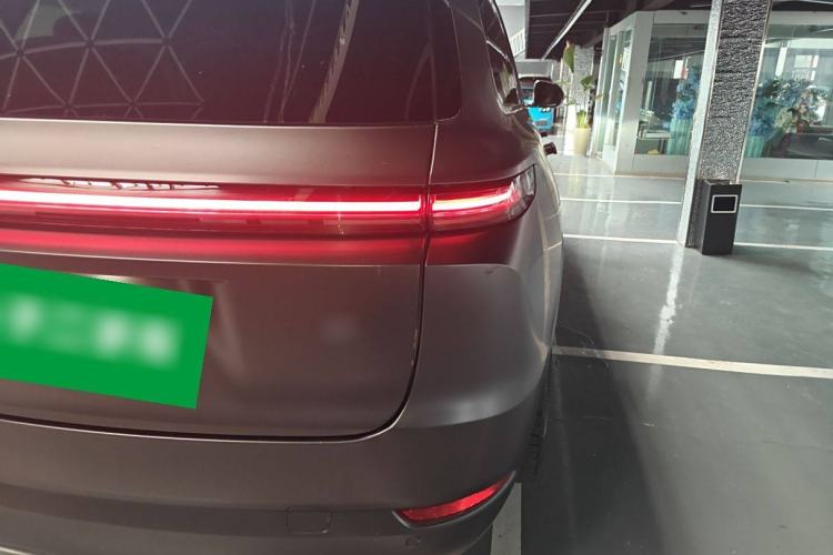 Used Li Auto L9 2022 Max model
