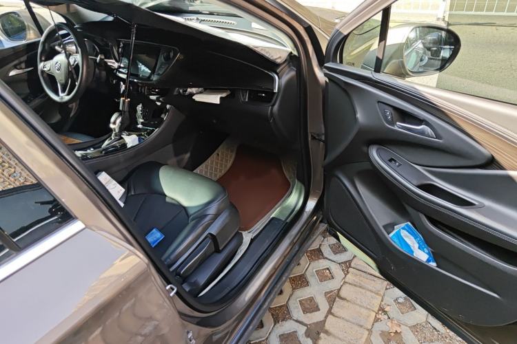 Used Buick Envision 2018 20T Two-Wheel-Drive Leading Model
