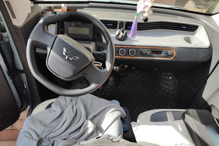 Used Wuling Hongguang MINIEV 2022 Easy Version Lithium Iron Phosphate
