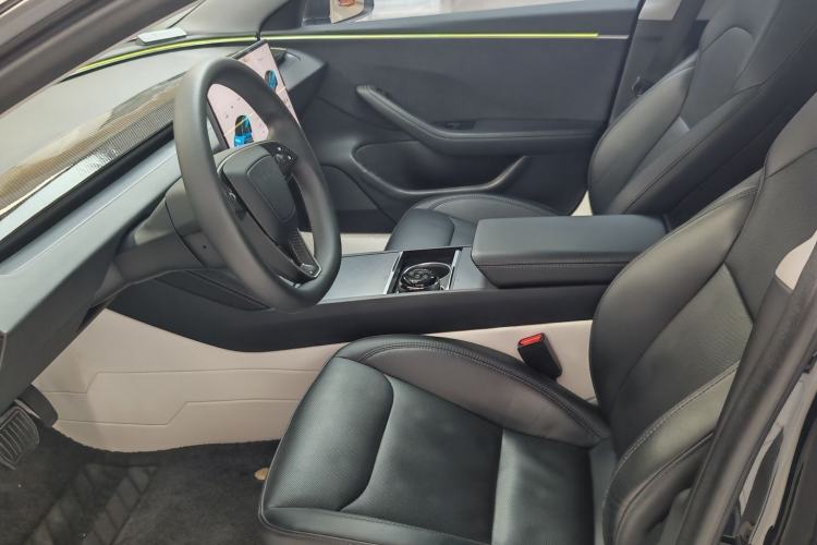 Used Tesla Model 3 2023 Rear-Wheel-Drive Version
