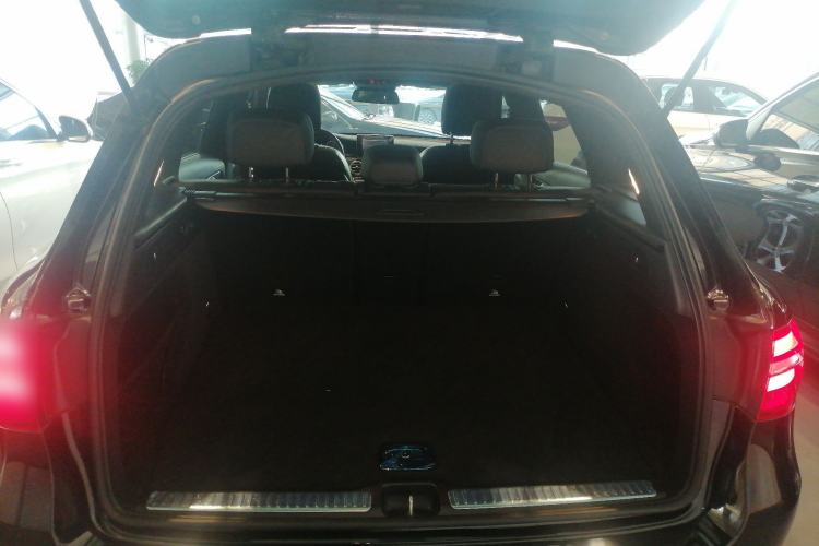 Used Mercedes-Benz GLC 2016 GLC 300 4MATIC Dynamic Model