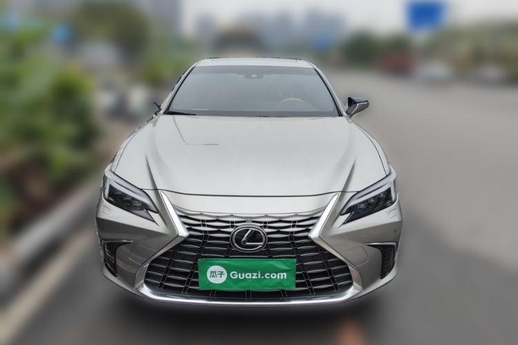 Used Lexus ES 2025 200 Premium Edition
