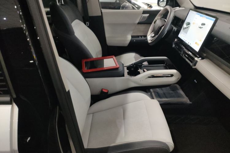 Used  03 2024 401km Range Two-Wheel Drive Coffee Entrepreneur Edition