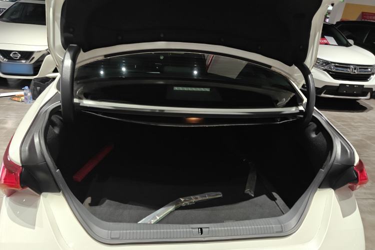 Used Toyota Avalon 2021 2.5L Luxury Edition
