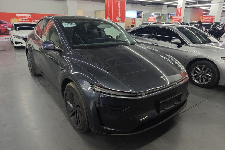 Used Tesla Model Y 2025 Long-Range All-Wheel Drive First Edition