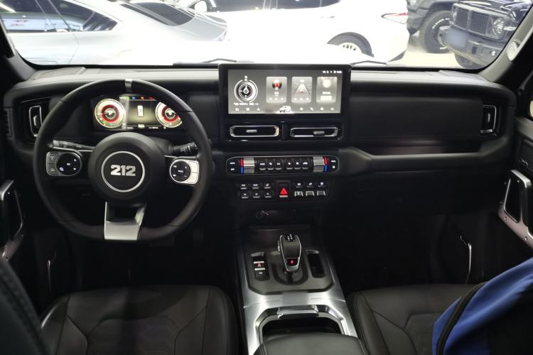 Used  T01 2024 2.0T Mechanic
