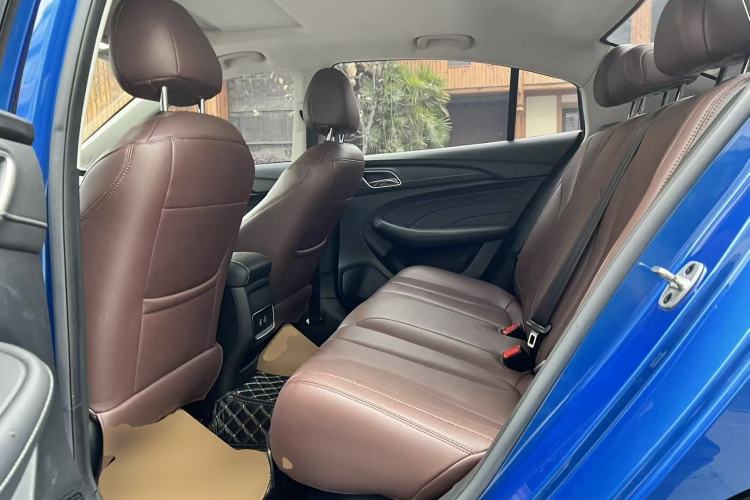 Used Roewe i5 2020 1.5L Automatic 4G Connected Linghao Edition
