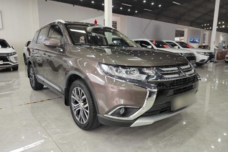 Used Mitsubishi Outlander 2016 2.4L 4x4 Elite Edition 5 Seats

