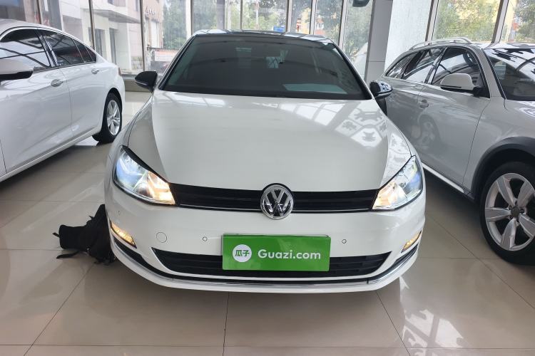 Used Volkswagen Golf 2017 1.6L Automatic Comfort Million-Vehicle Anniversary Edition
