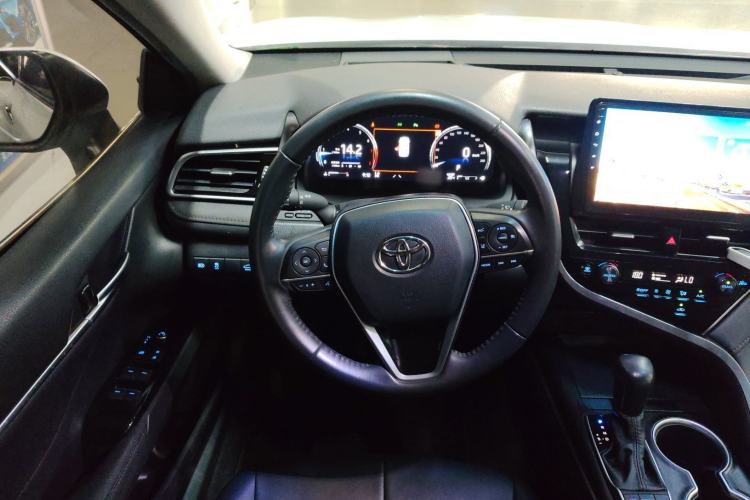 Used Toyota Camry 2021 2.5G Luxury Edition
