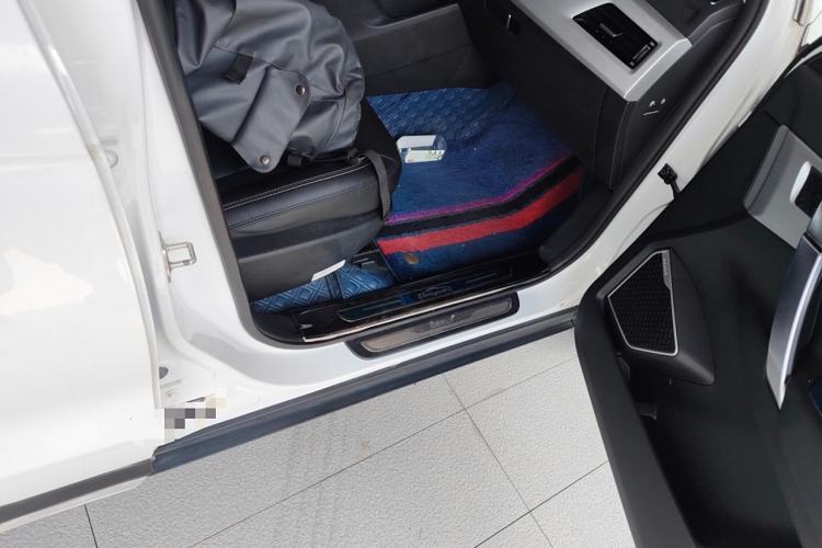 Used Geely Auto Emgrand X7 Sport 2016 1.8TD Automatic ZhiShang Model
