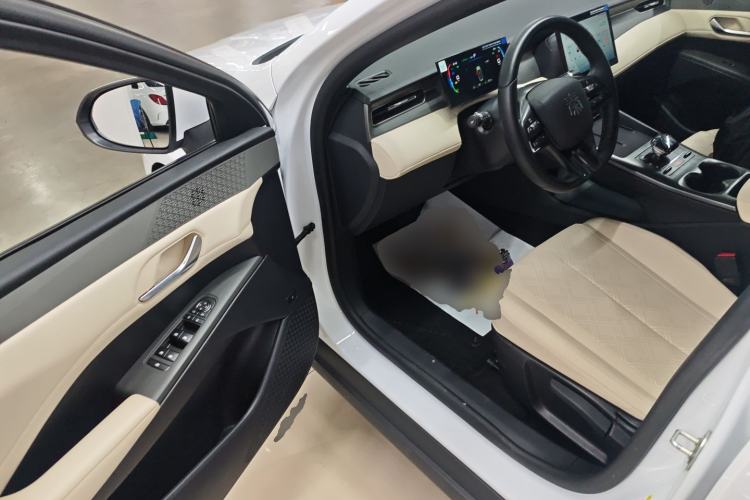 Used BYD Qin PLUS 2025 DM-i Smart Drive 55KM Leading Model
