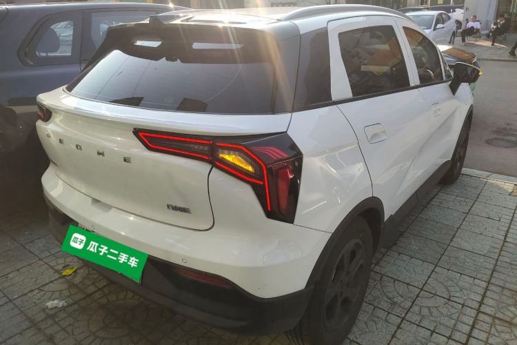 Used Geometry E Firefly 2024 401 km Fluorescent
