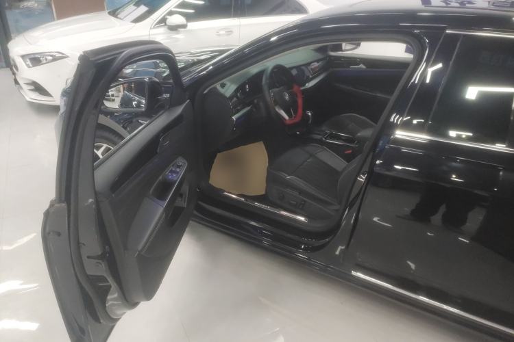 Used Volkswagen Passat 2023 330TSI Starry Luxury Edition
