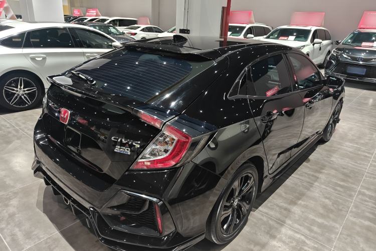 Used Honda Civic 2021 HATCHBACK 220TURBO CVT Trendy Cool Edition
