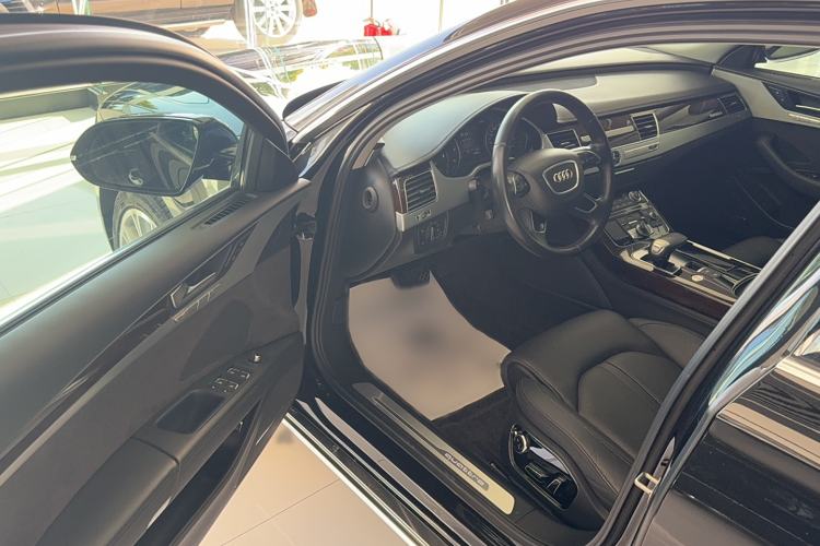 Used Audi A8 2014 A8L 45 TFSI quattro Luxury Model
