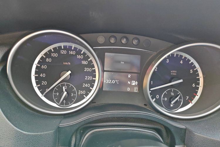 Used Mercedes-Benz R-Class 2014 R 320 4MATIC Business Model