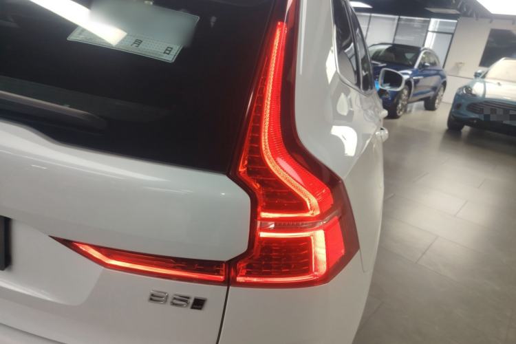 Used Volvo XC60 2024 B5 4x4 Smart Luxury Edition
