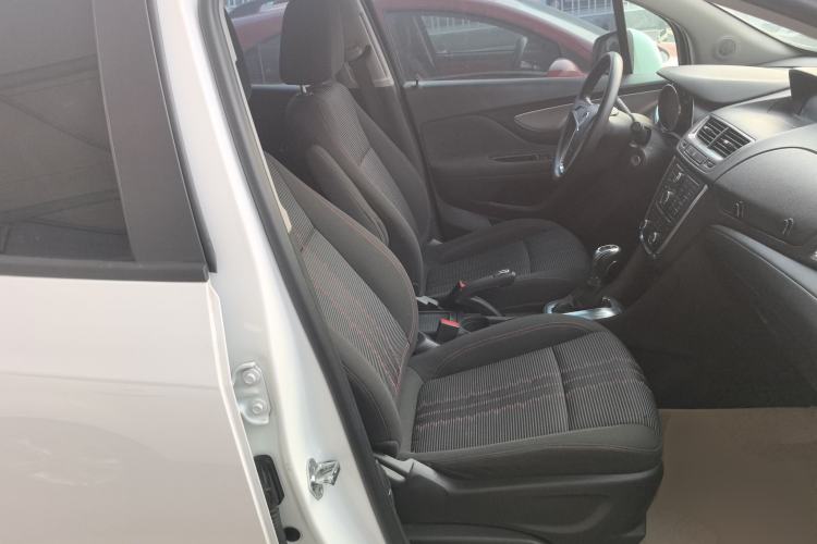 Used Buick Encore 2015 1.4T Automatic Two-Wheel Drive Urban Elite Version