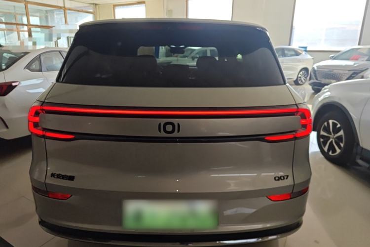 Used  Q07 2025 215 Flagship PLUS
