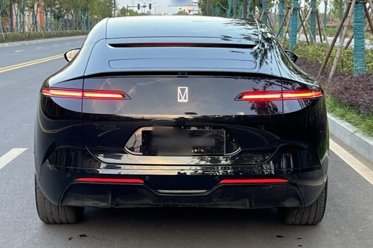 Used  12 2025 Ultra Extended-Range Edition