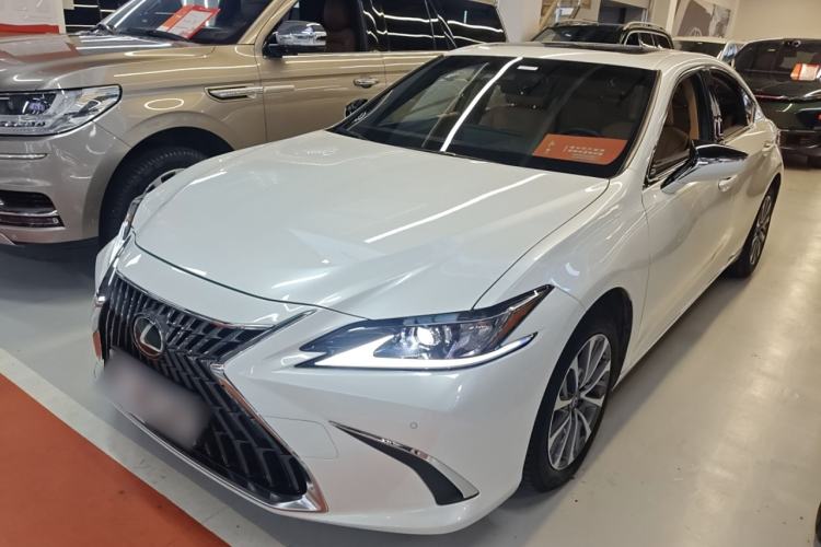 Used Lexus ES 2023 200 Excellence Edition