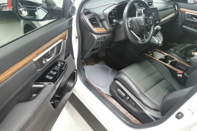 Used Honda CR-V 2021 240TURBO CVT 2WD Fashion Edition
