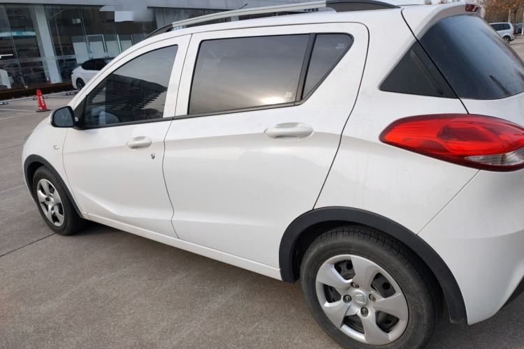 Used Baojun 310 2016 1.2L manual Comfort trim level