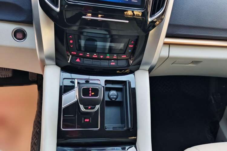 Used FORTHING M7 2022 Lingjue Model 2.0T Automatic Marquis Edition
