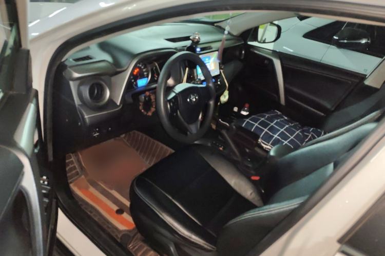 Used Toyota RAV4 2019 2.0L CVT Two-Wheel Drive Pioneer Edition China V Standard