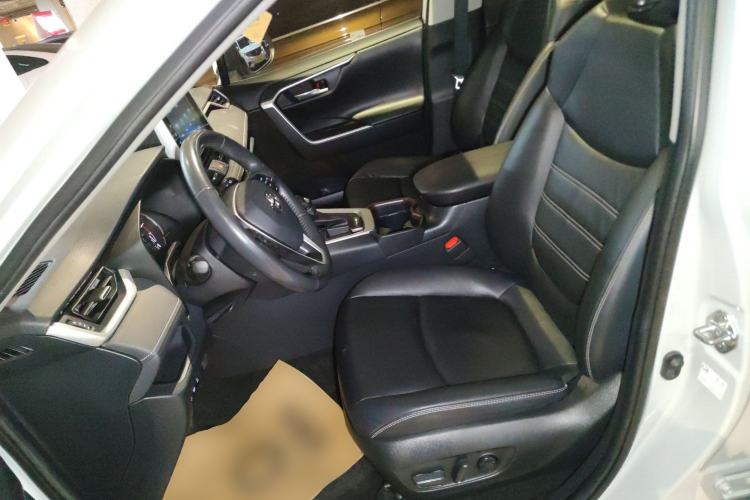 Used Toyota RAV4 2020 2.0L CVT Two-Wheel Drive Fashion PLUS Edition
