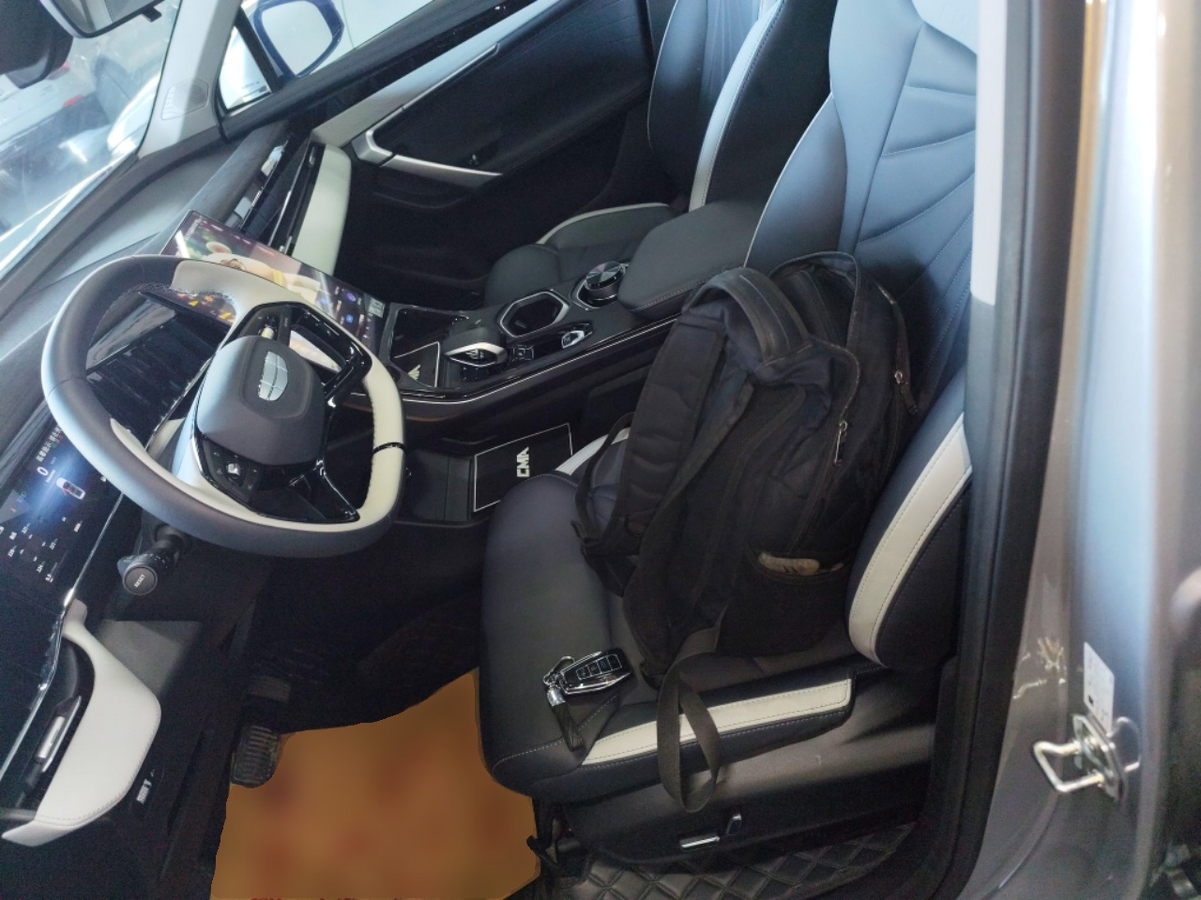 المقاعد الأمامية داخل السيارة