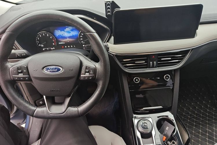 Used Ford Escape 2020 EcoBoost 245 Two-Wheel-Drive Comfort Edition
