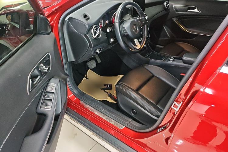 Used Mercedes-Benz GLA 2017 GLA 200 Fashion Model