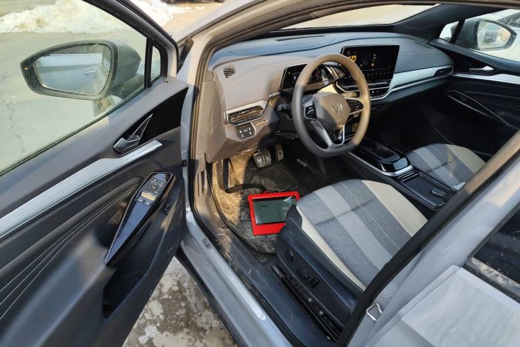 Used Volkswagen ID.4 CROZZ 2022 Long-Range PURE+ Edition
