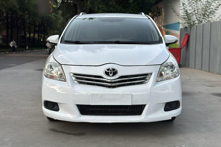 Used Toyota Verso 2014 Starlight 180E CVT Elite Edition
