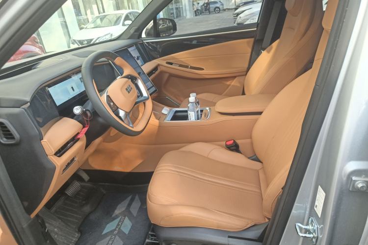 Used  L7 2025 EM-i 115km Exploration+ Edition
