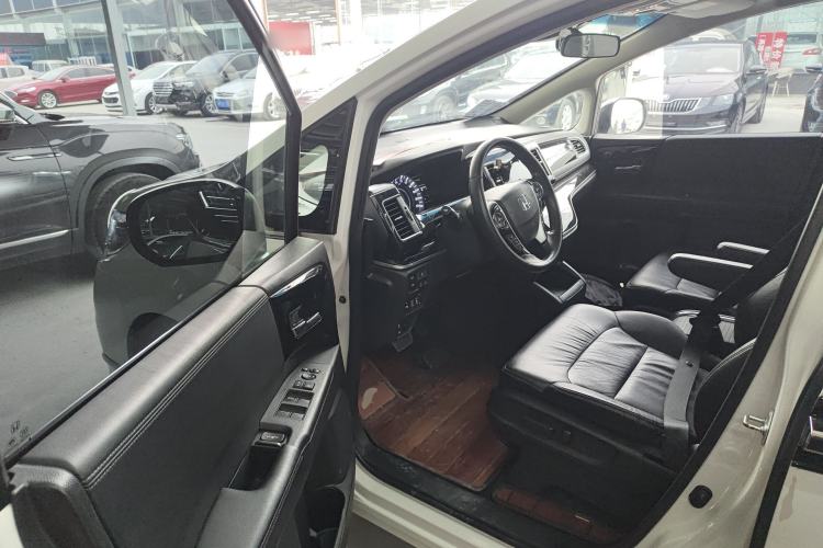 Used Honda Elysion 2019 2.0L Hybrid Luxury Edition
