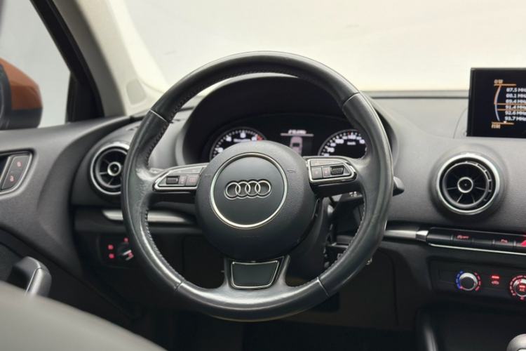 Used Audi A3 2014 Limousine 35 TFSI Automatic Fashion Model
