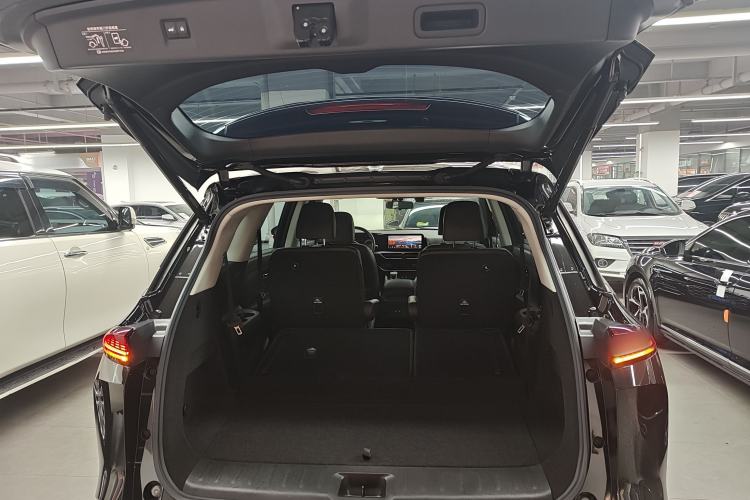 Used Nissan Terra 2024 380 VC-TURBO Two-Wheel Drive Smart Enjoyment Edition 6 Seats
