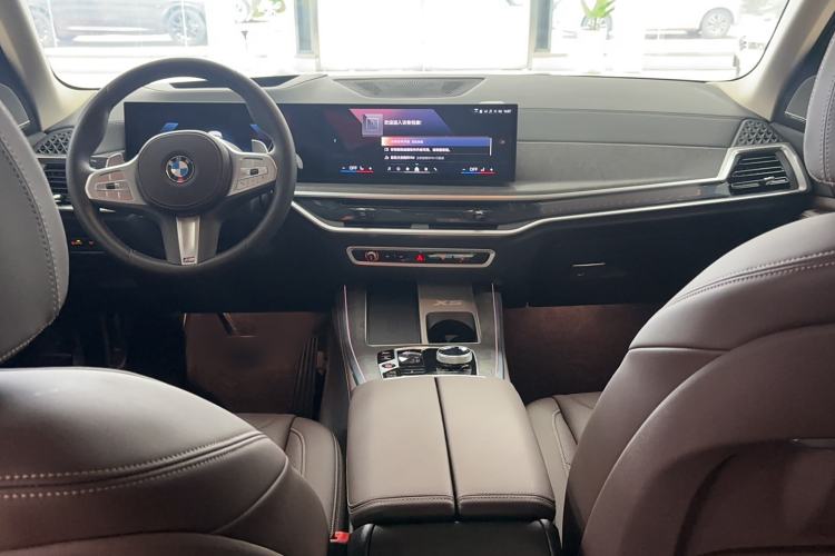 Used BMW X5 2023 xDrive 30Li Luxury M Sport Night Edition Package
