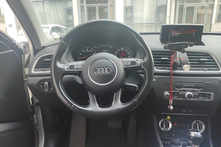 Used Audi Q3 2015 35 TFSI Millionth Anniversary Comfort Model