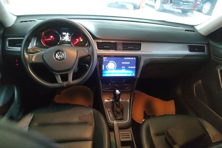 Used Volkswagen Bora 2017 1.6L Automatic Fashion Model