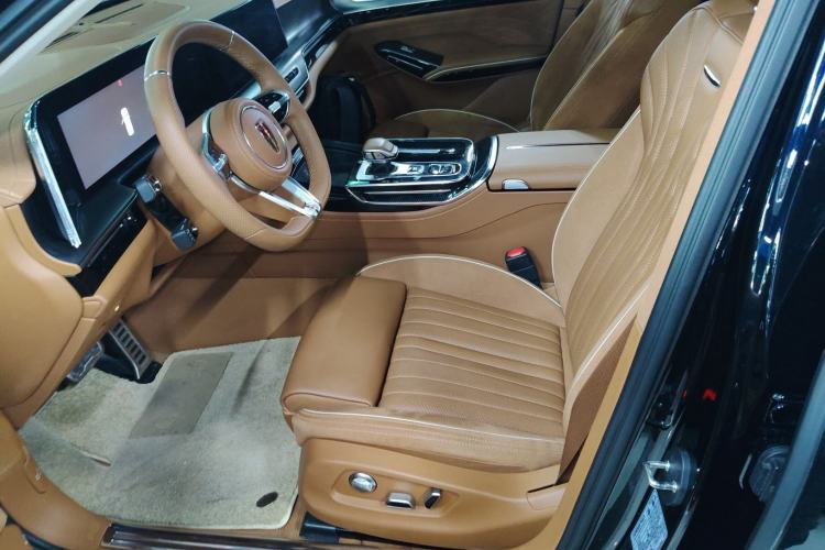 Used Hongqi H9 2024 2.0T Qixiang Private Style Edition