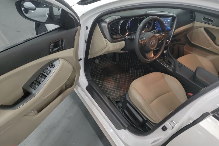 Used Kia K5 2015 2.0L Automatic GL
