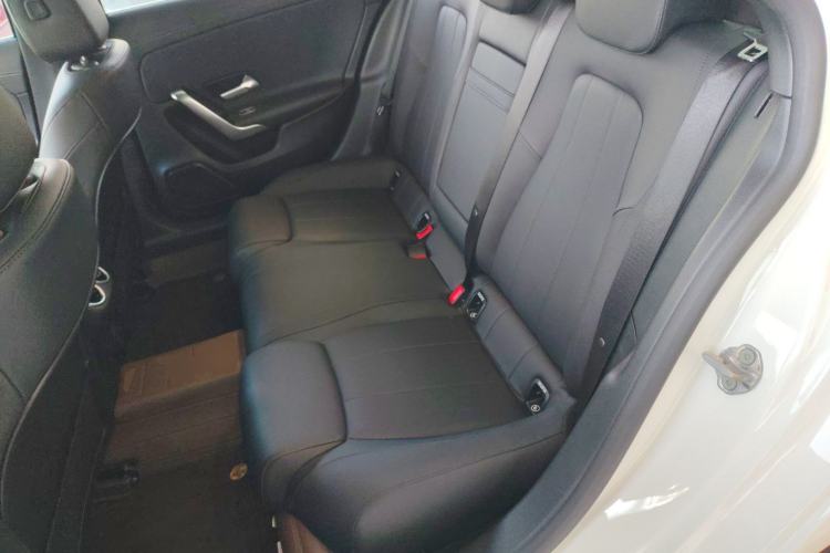 Used Mercedes-Benz A-Class 2022 Restyled A 200 L Sport Sedan Fashion Version
