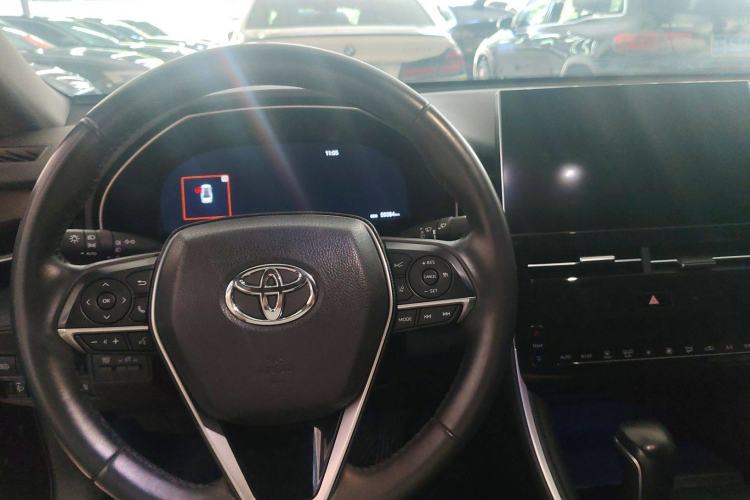 Used Toyota Avalon 2022 2.0L XLE Premium Edition
