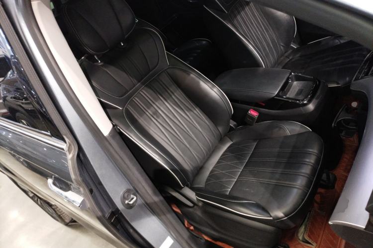 Used Roewe iMAX8 2021 400TGI Flagship Edition
